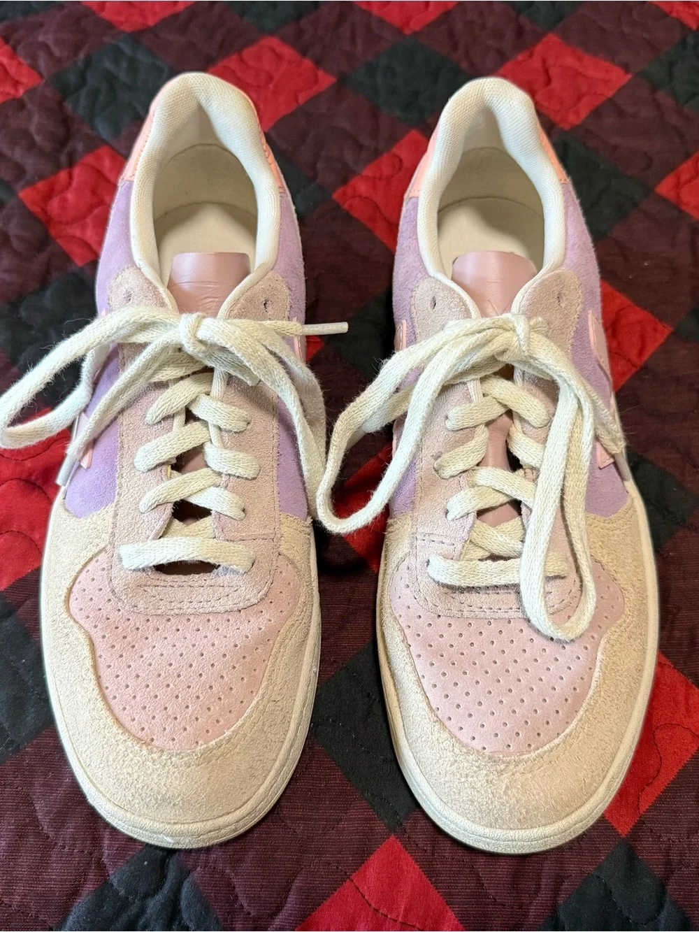 VEJA V-10 Beige/Lavander Suade Sneakers Women’s Size 7